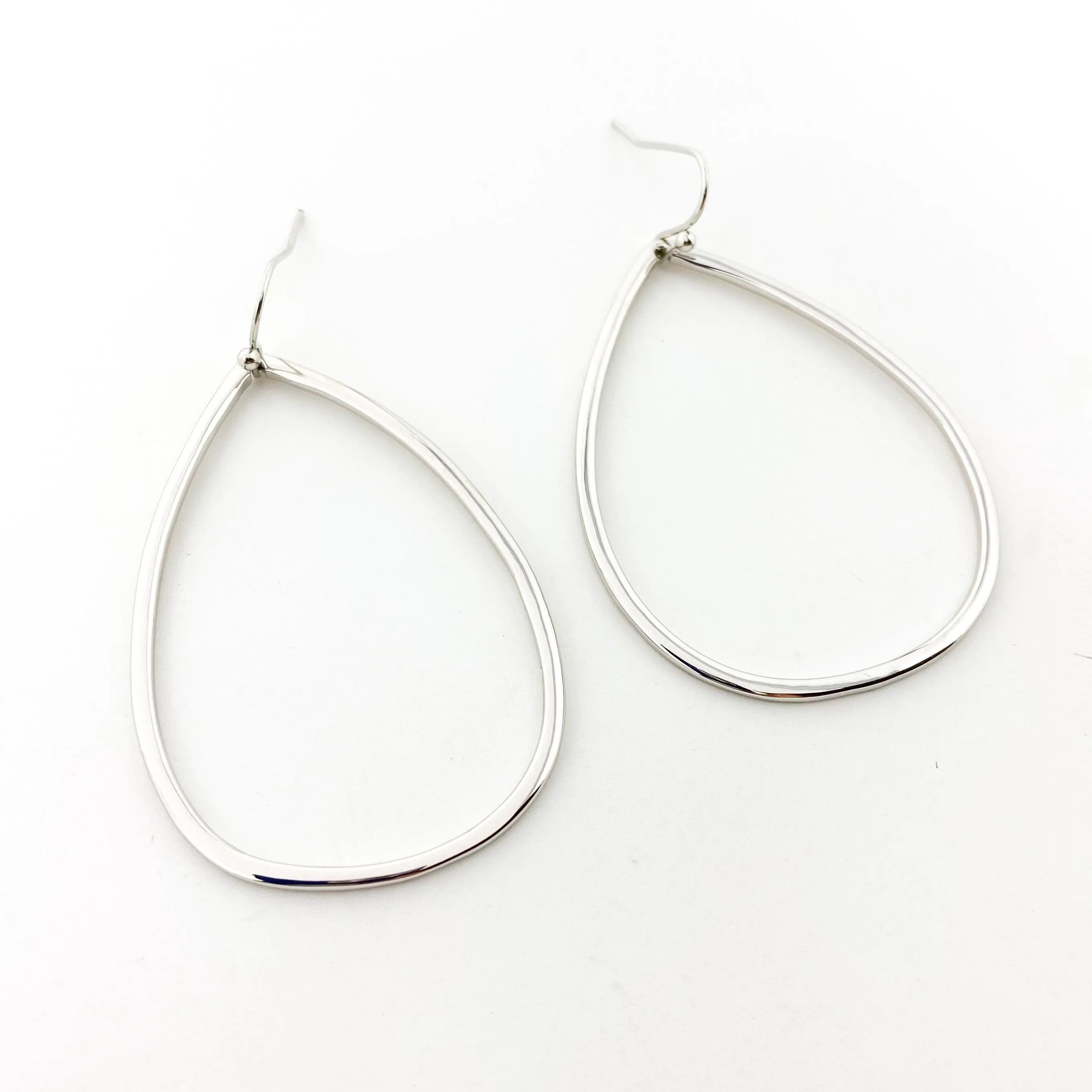 Cora Oval Drop Earrings