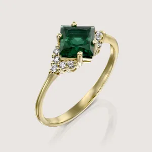 Juliette Ring With Diamonds and Emerald