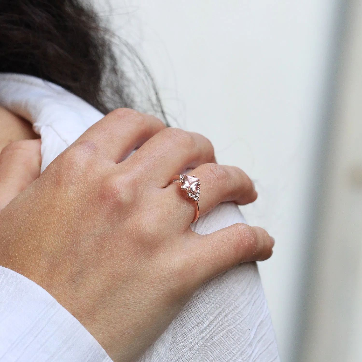 Juliette Ring With Diamonds and Morganite