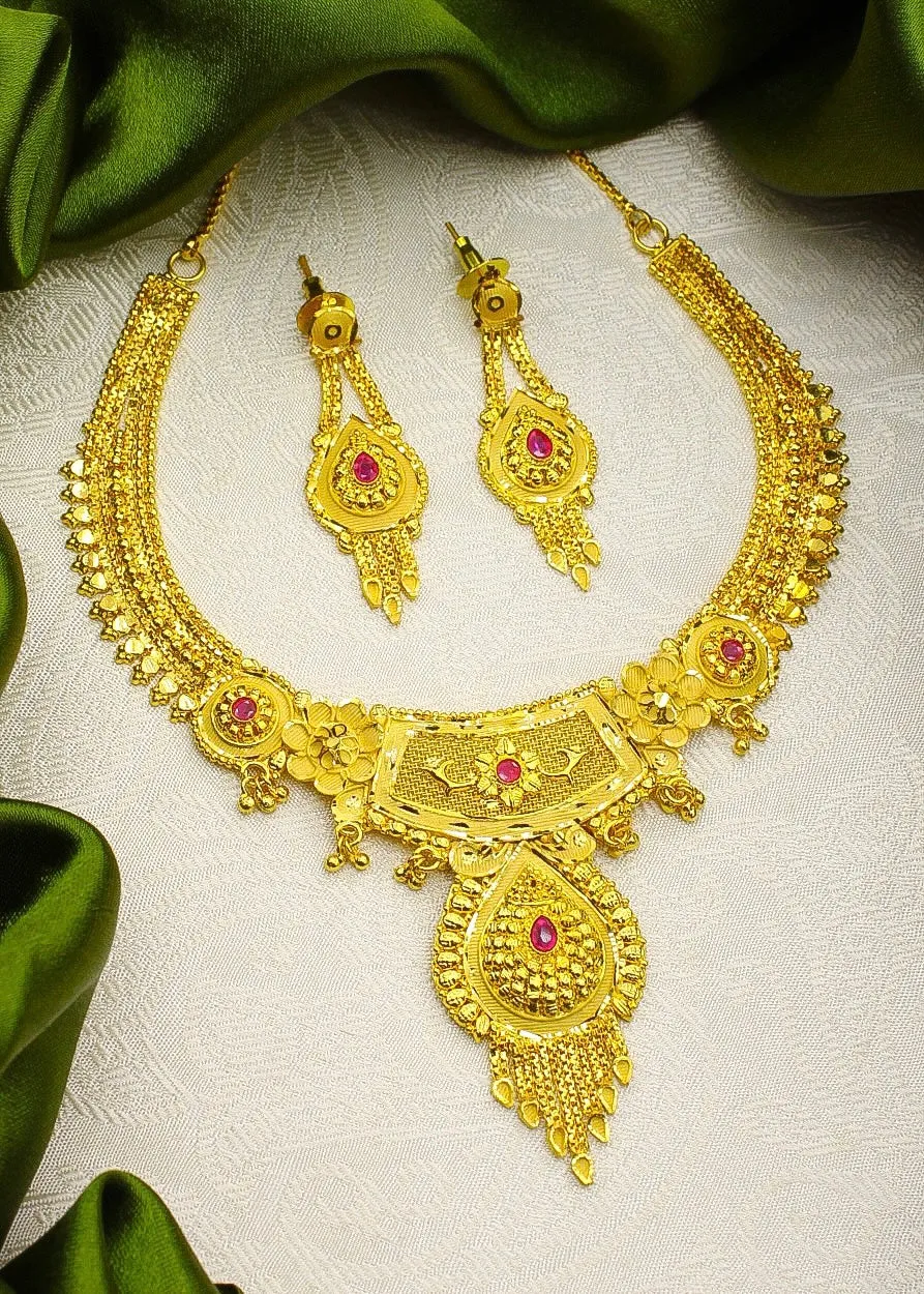 MODISH GOLD PLATED NECKLACE