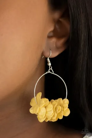 Paparazzi Earring ~ Flirty Florets - Yellow