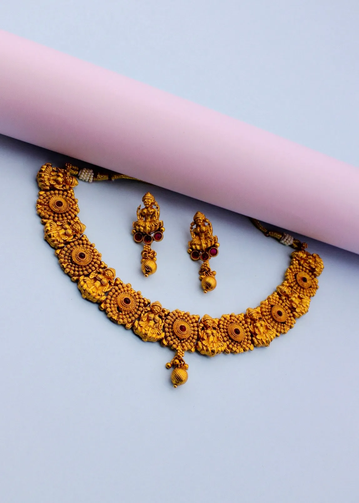 TEMPTING PESHWAI NECKLACE