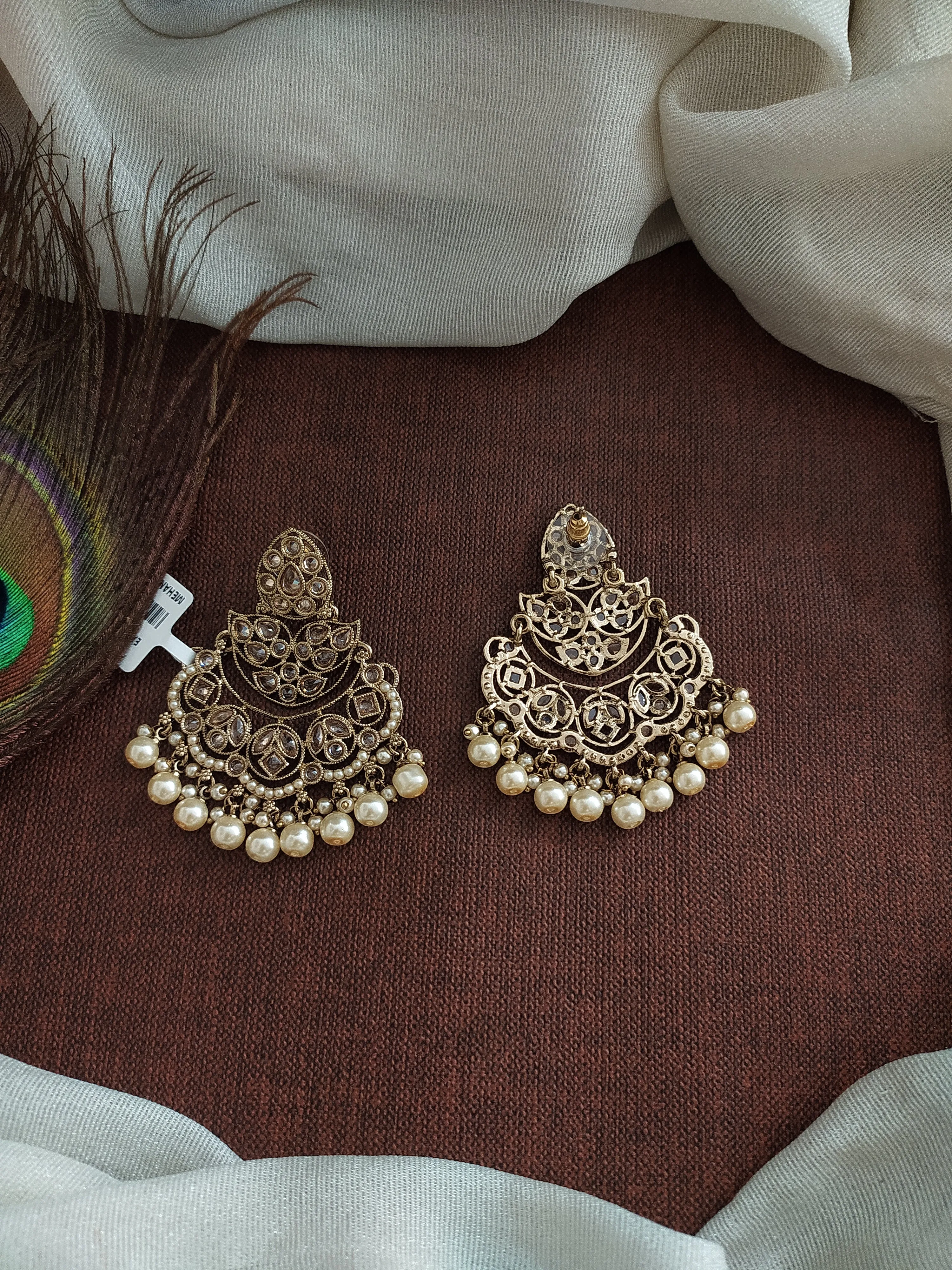 Timeless Elegance Meets Delicate Grace With Uncut Polki Mehandi Earrings