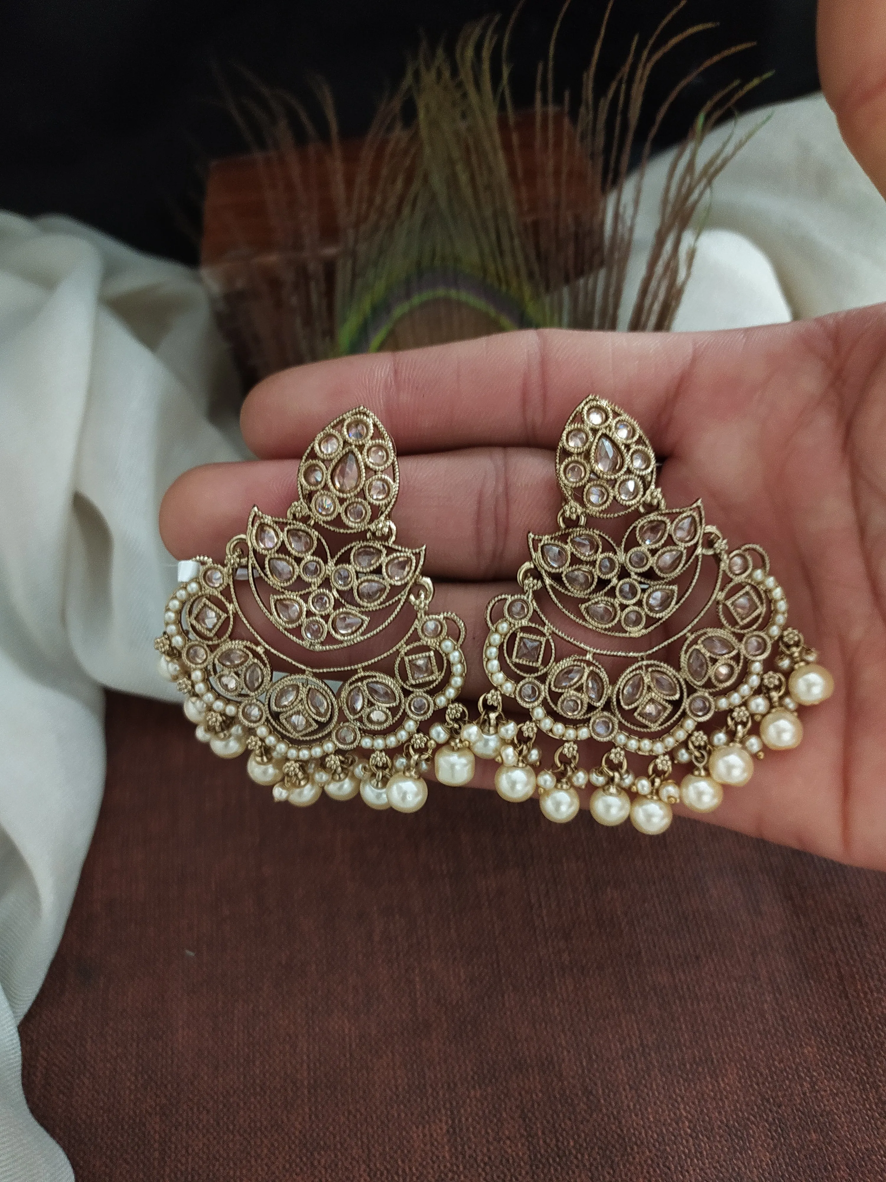 Timeless Elegance Meets Delicate Grace With Uncut Polki Mehandi Earrings